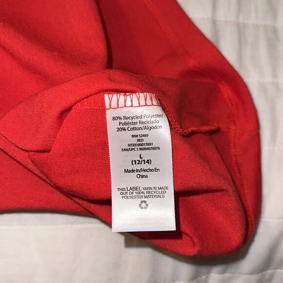 HT L Red White Logo “Believe” Santa Christmas Hat over B Short Sleeve Tee - Picture 10 of 11